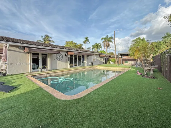 $975,000 | 6726 Orchid Drive, Miami Lakes, FL 33014