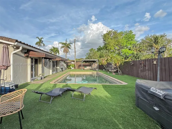 $975,000 | 6726 Orchid Drive, Miami Lakes, FL 33014