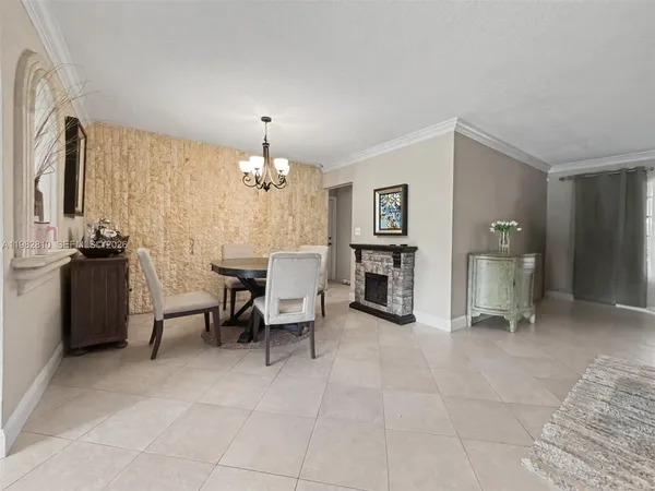 $975,000 | 6726 Orchid Drive, Miami Lakes, FL 33014