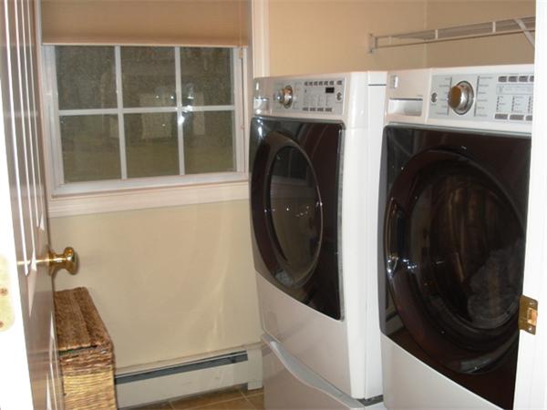 37 Meadowbrook Road Franklin, MA 02038 - Photo 14 of 28 Gallery Image 14