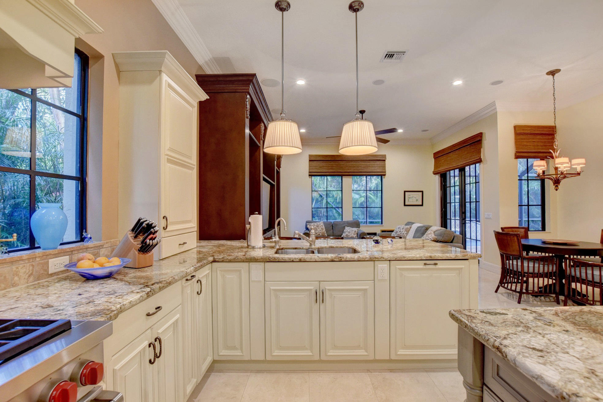 130 Southeast Spanish Trail Boca Raton, FL 33432 - Photo 19 of 66 Kitchen opens to Family room