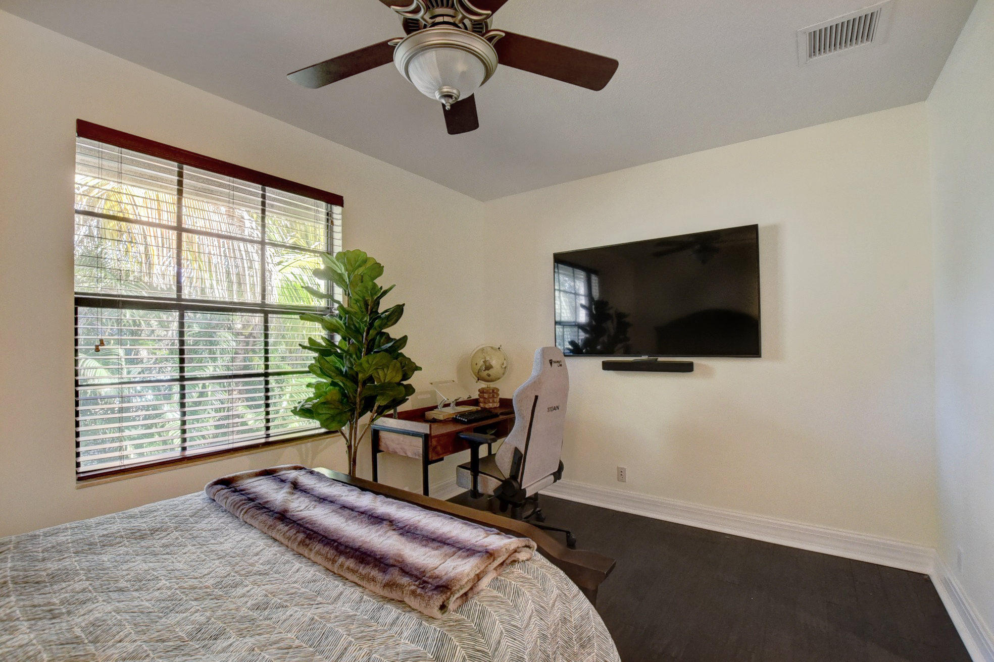 130 Southeast Spanish Trail Boca Raton, FL 33432 - Photo 44 of 66 3rd bedroom , ensuite