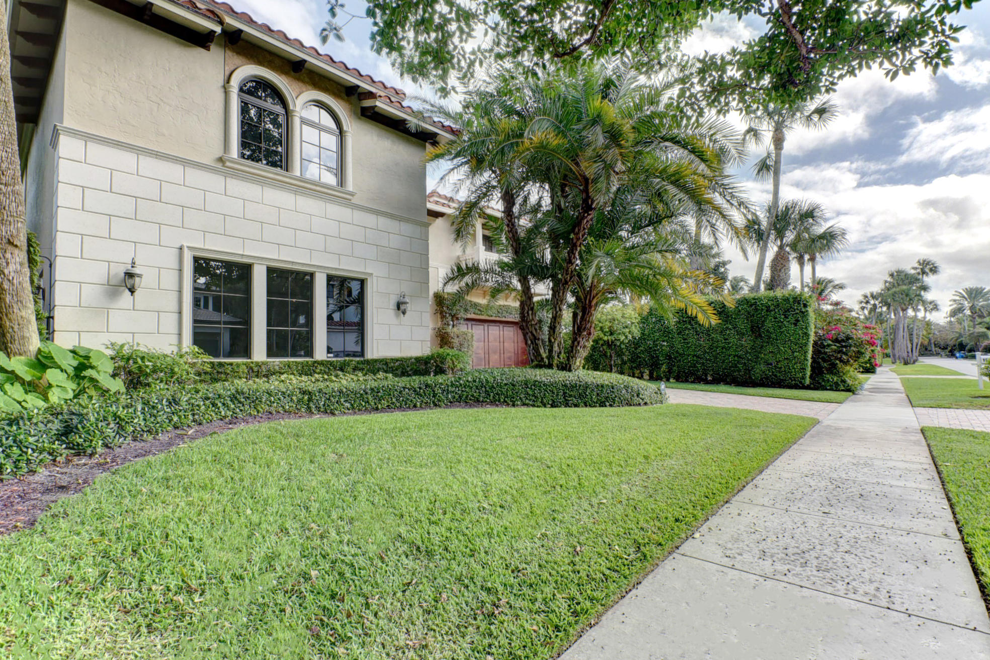 130 Southeast Spanish Trail Boca Raton, FL 33432 - Photo 7 of 66 Meticulously maintained