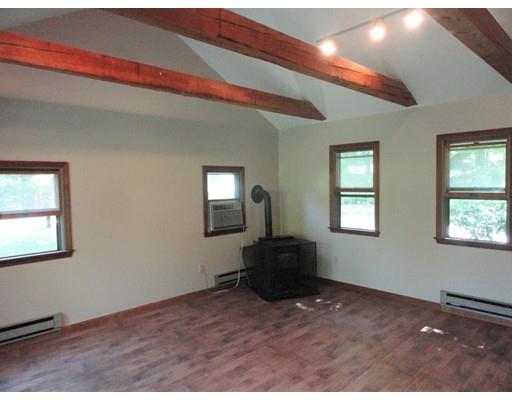 4 Davis Street Rutland, MA 01543 - Photo 3 of 24
