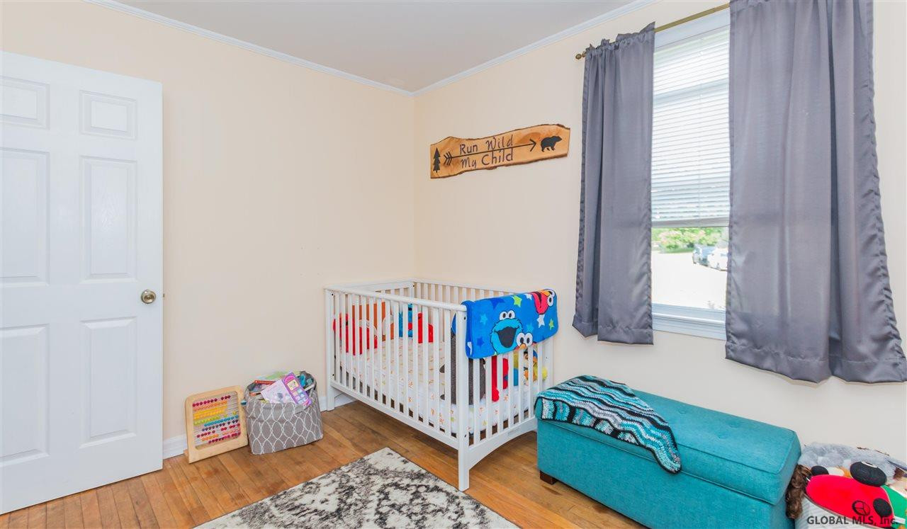 9 Woodrow Road Amsterdam, NY 12010 - Photo 13 of 34 Photo 13