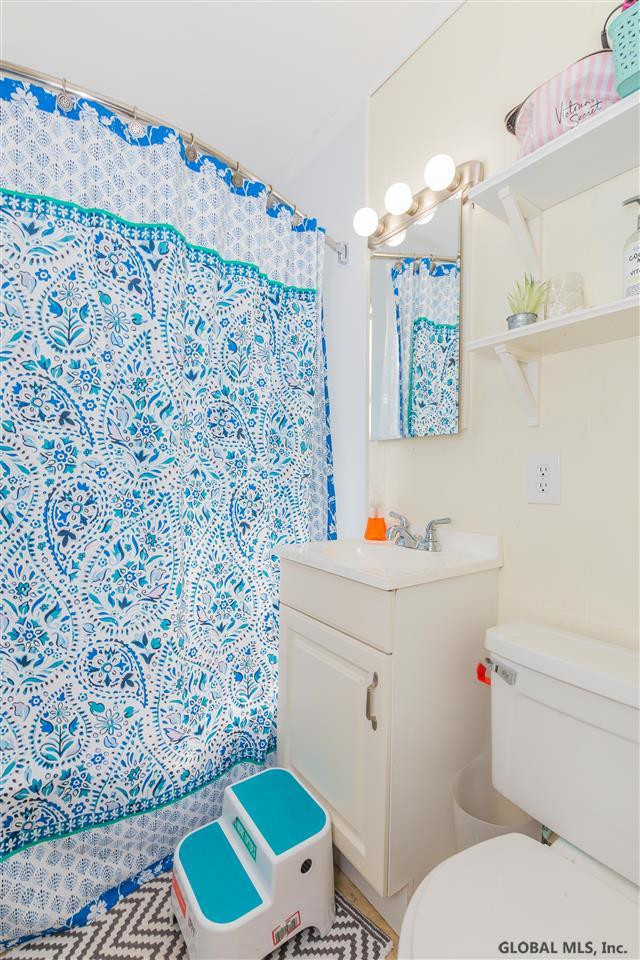 9 Woodrow Road Amsterdam, NY 12010 - Photo 15 of 34 Photo 15