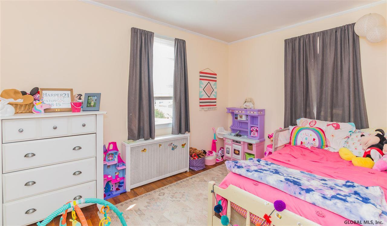9 Woodrow Road Amsterdam, NY 12010 - Photo 16 of 34 Photo 16