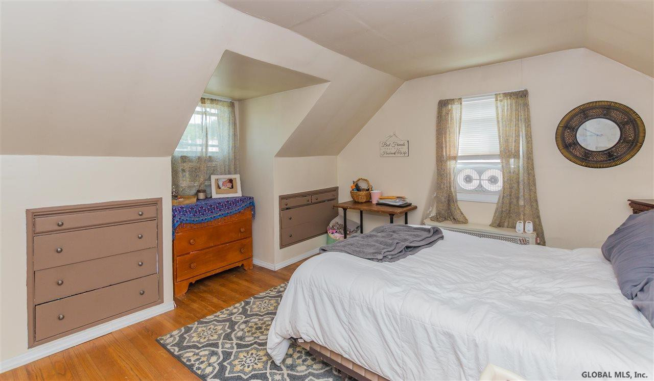 9 Woodrow Road Amsterdam, NY 12010 - Photo 21 of 34 Photo 21