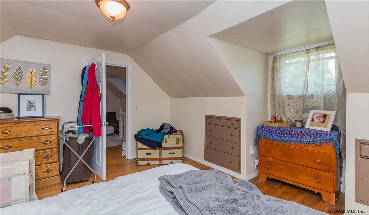 9 Woodrow Road Amsterdam, NY 12010 - Photo 23 of 34 Photo 23