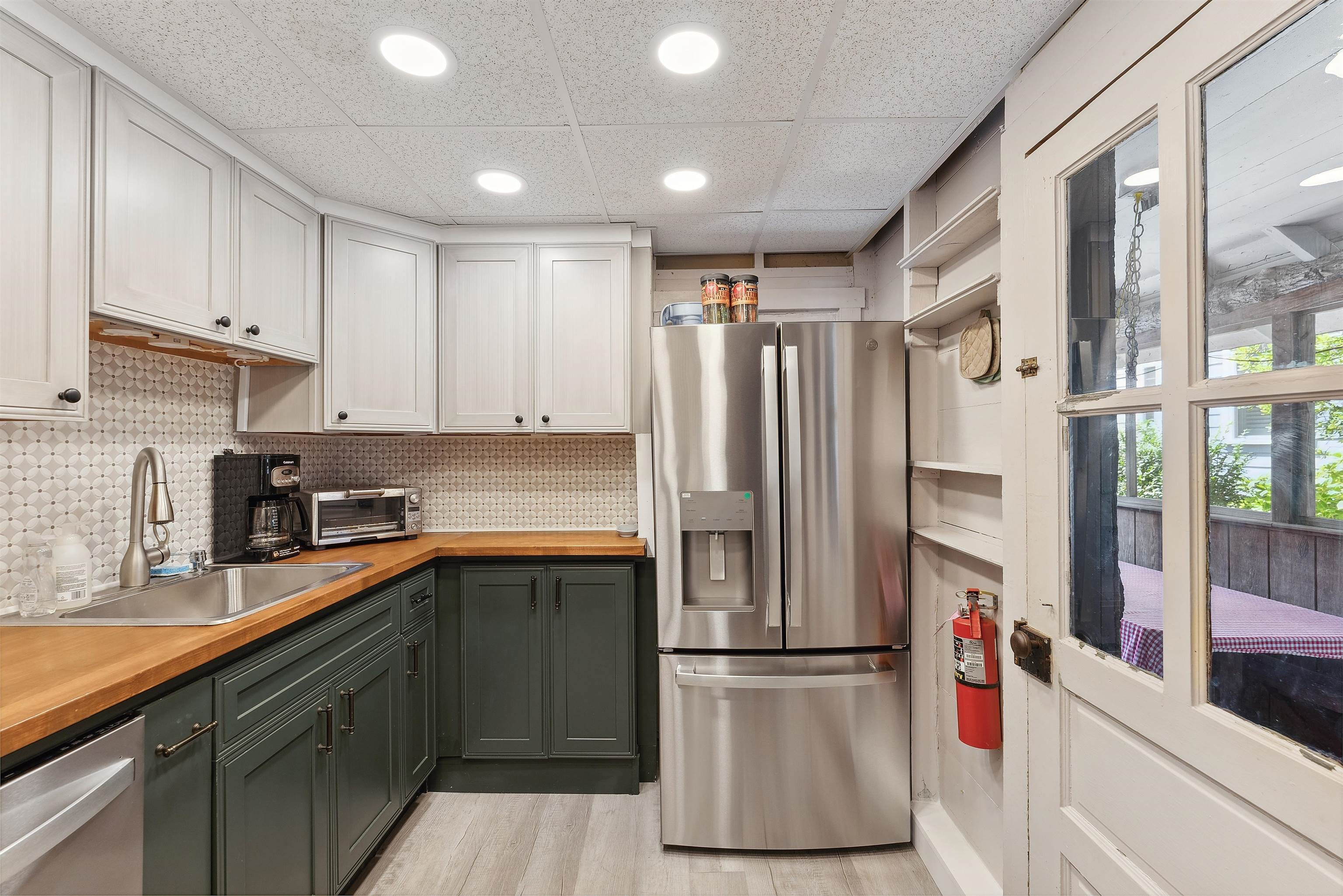 34 West 13th Street Avalon, NJ 08202 - Photo 5 of 23