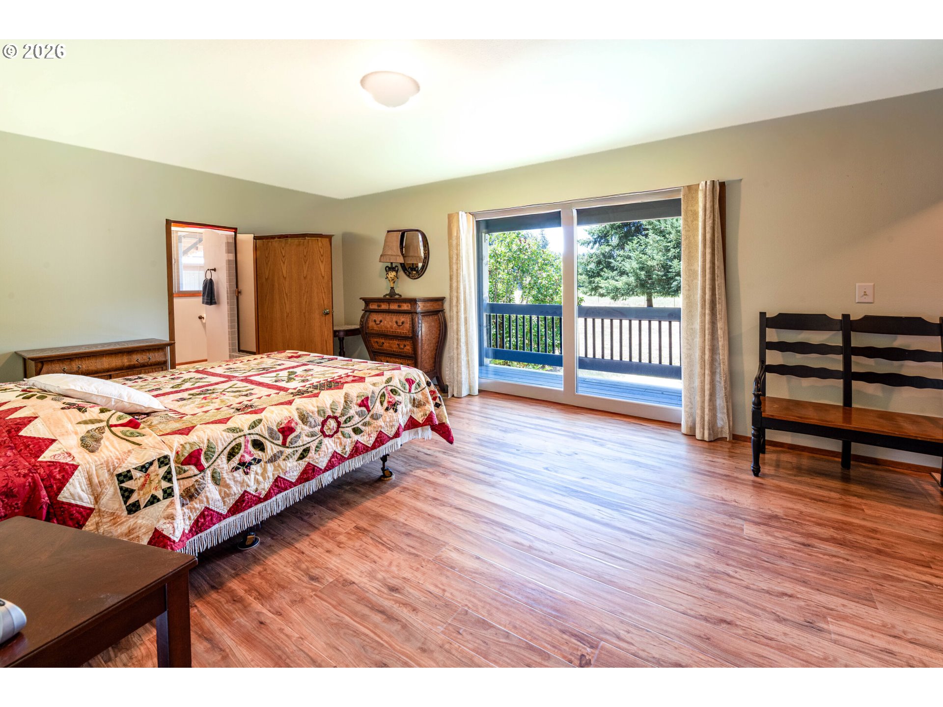 81018 Lost Creek Road Dexter, OR 97431 - Photo 17 of 39 Bedroom, Primary