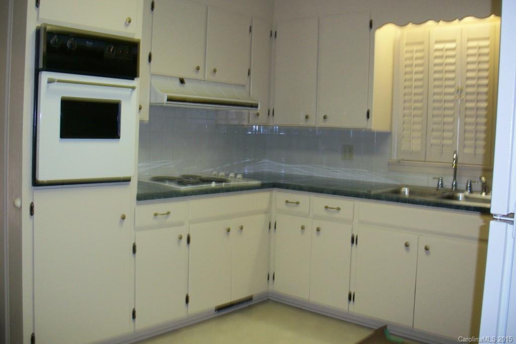 716 Meadowbrook Road Kings Mountain, NC 28086 - Photo 2 of 19 Gallery Image 2