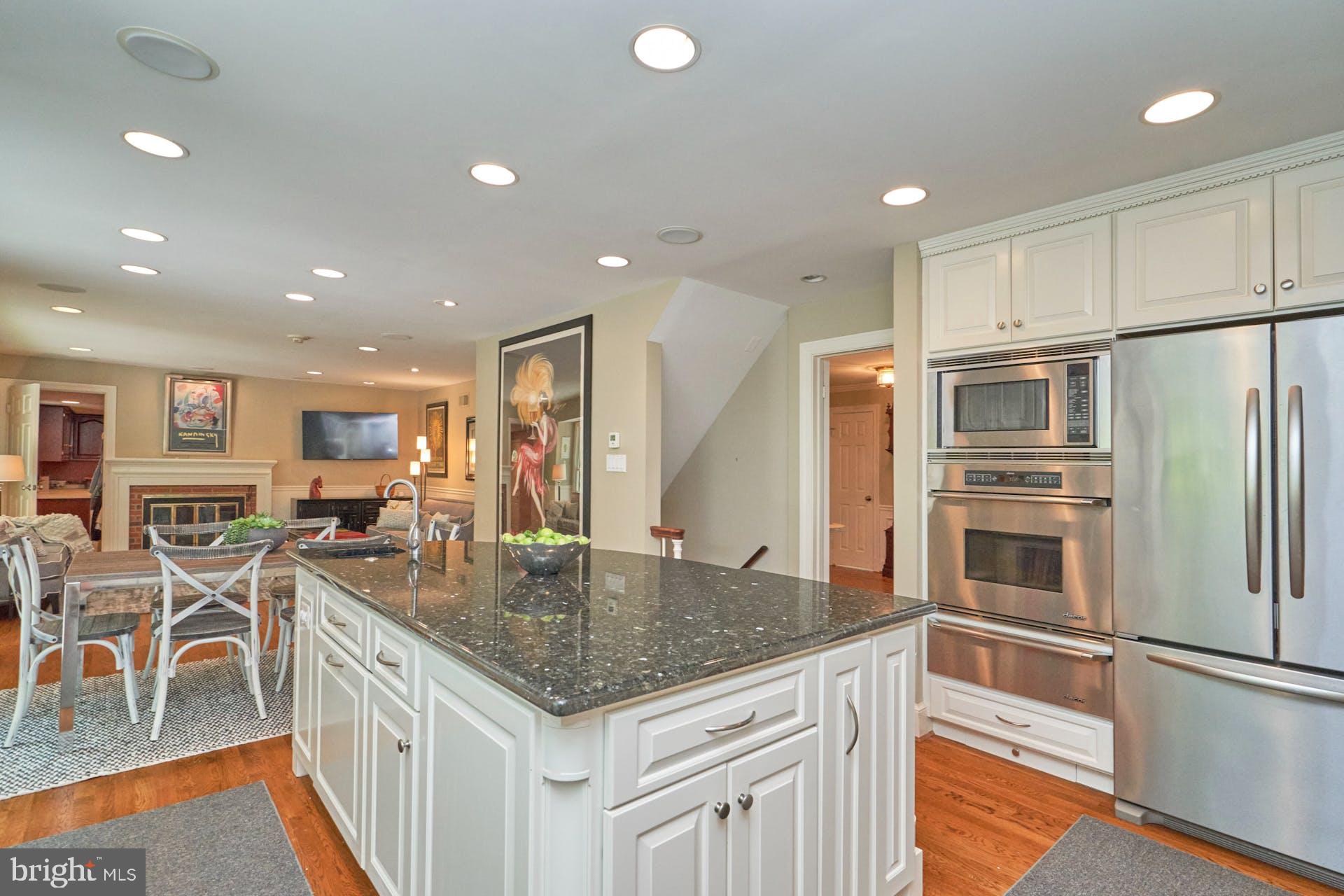 1235 Aldebaran Drive McLean, VA 22101 - Photo 16 of 71 Wall oven,microwave/convection oven,warming drawer