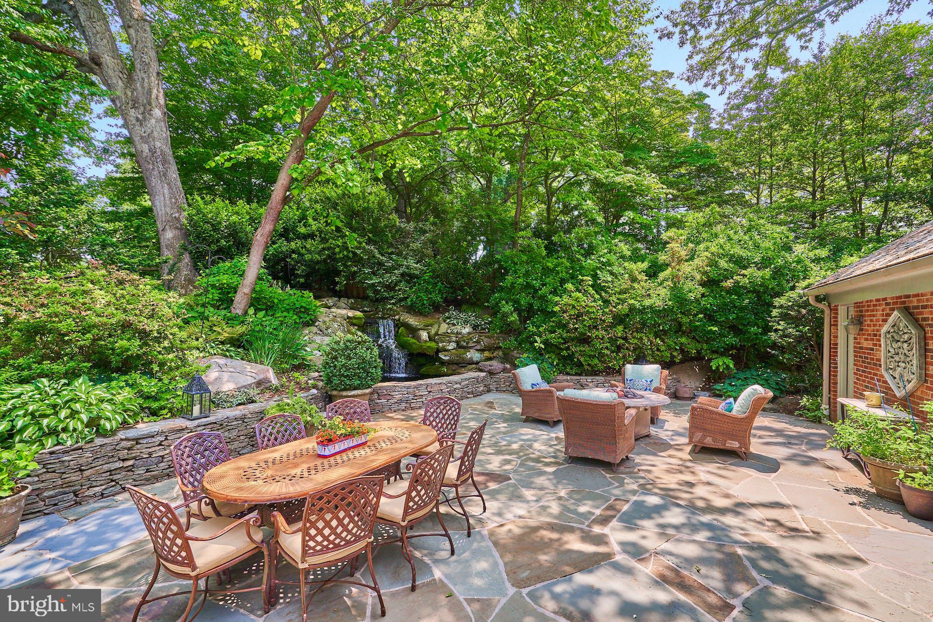 1235 Aldebaran Drive McLean, VA 22101 - Photo 63 of 71 Patio with table space and fire pit.