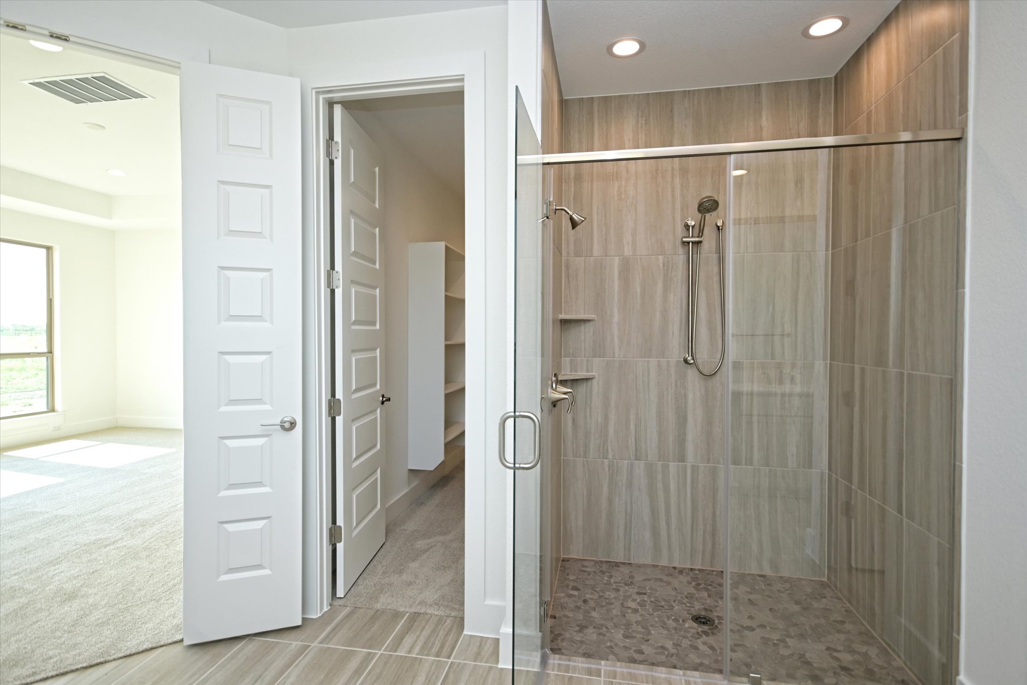 217 Scofield Avenue Georgetown, TX 78626 - Photo 18 of 31 a bathroom with a shower
