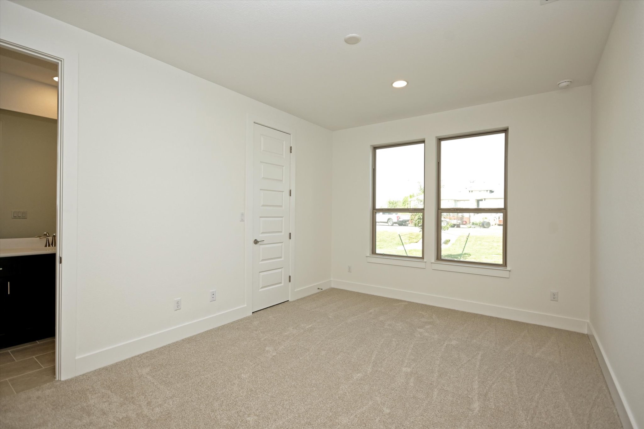 217 Scofield Avenue Georgetown, TX 78626 - Photo 22 of 31 an empty room with a window