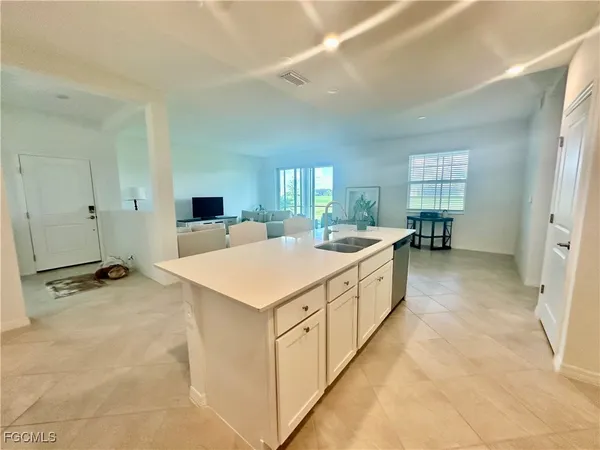 $2,000 | 20610 Hazelnut Court, Unit 1511, Lehigh Acres, FL 33972