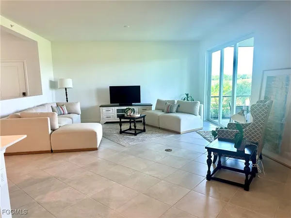 $2,000 | 20610 Hazelnut Court, Unit 1511, Lehigh Acres, FL 33972