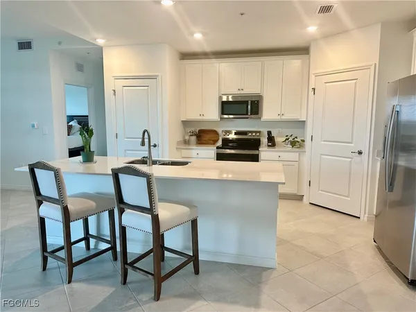 $2,000 | 20610 Hazelnut Court, Unit 1511, Lehigh Acres, FL 33972