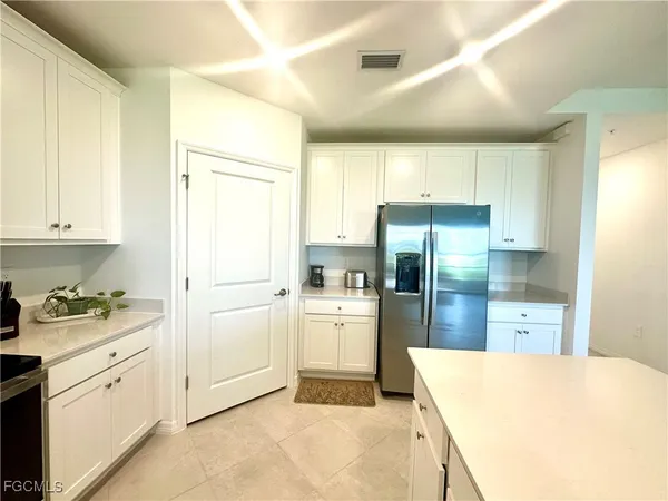 $2,000 | 20610 Hazelnut Court, Unit 1511, Lehigh Acres, FL 33972