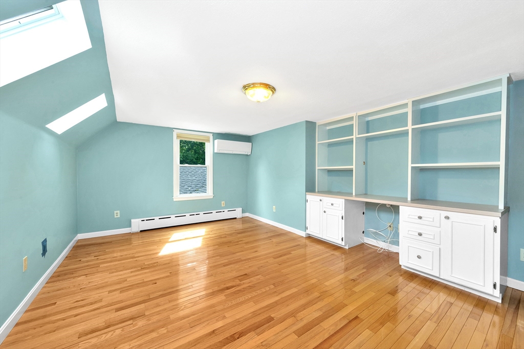 18 Cherry Street Gloucester, MA 01930 - Photo 26 of 42