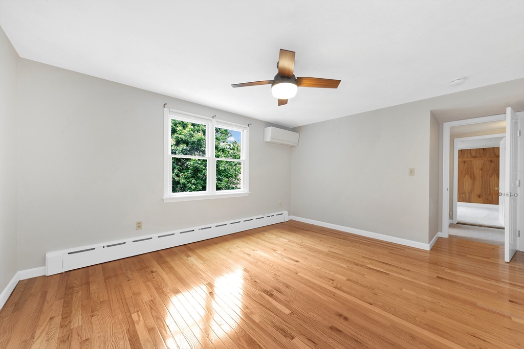 18 Cherry Street Gloucester, MA 01930 - Photo 29 of 42