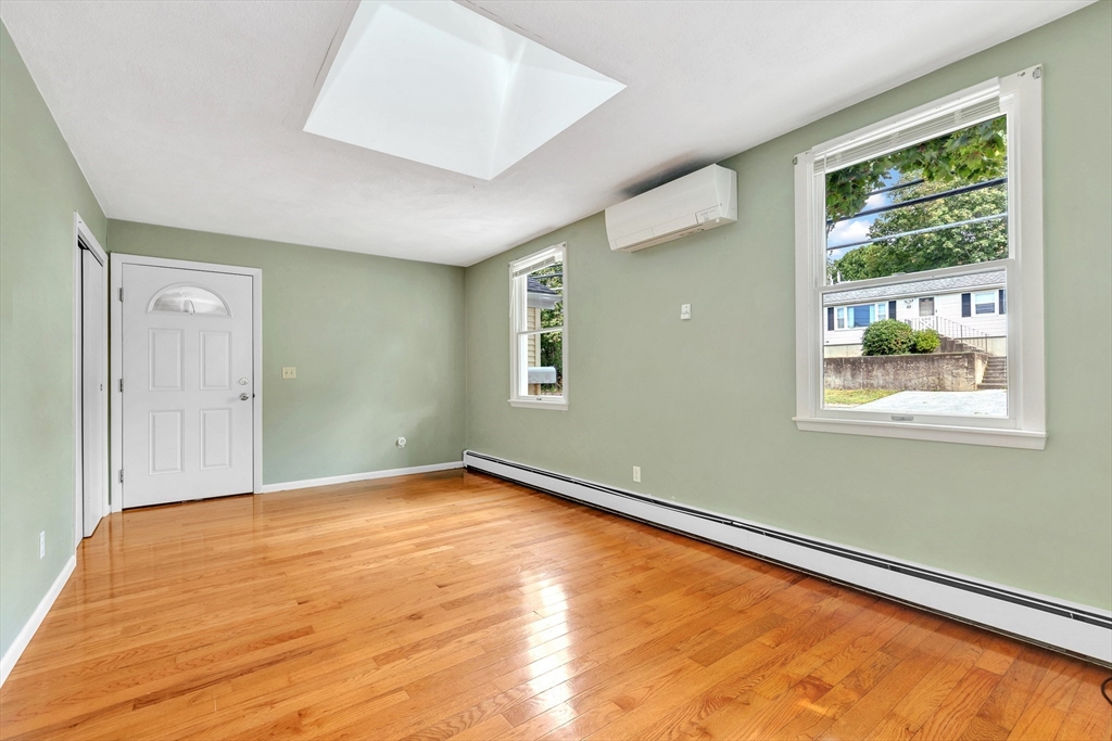 18 Cherry Street Gloucester, MA 01930 - Photo 35 of 42