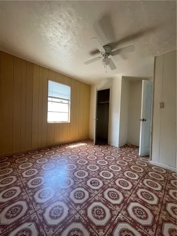 $40,000 | 129 East Pecan Street, Taft, TX 78390