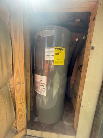 $40,000 | 129 East Pecan Street, Taft, TX 78390