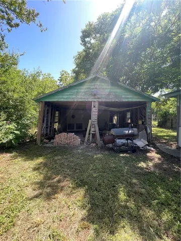 $40,000 | 129 East Pecan Street, Taft, TX 78390