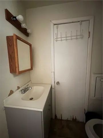 $40,000 | 129 East Pecan Street, Taft, TX 78390