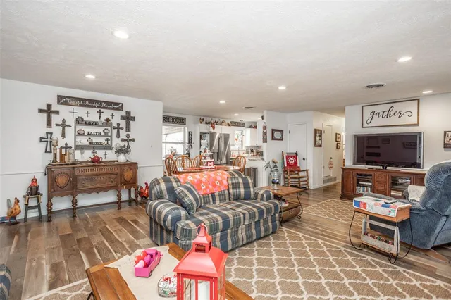 $314,900 | 859 Farm To Market 902, Gainesville, TX 76240