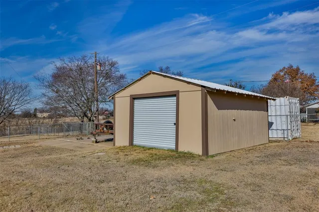 $314,900 | 859 Farm To Market 902, Gainesville, TX 76240