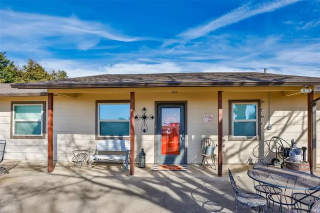 $314,900 | 859 Farm To Market 902, Gainesville, TX 76240