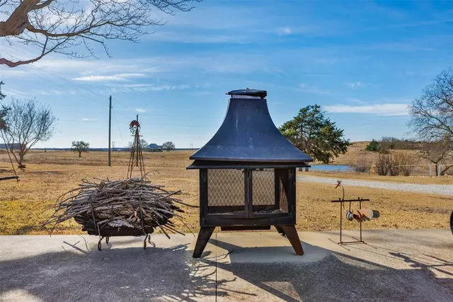 $314,900 | 859 Farm To Market 902, Gainesville, TX 76240