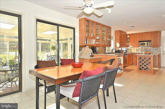 3232 Fox Mill Road Oakton, VA 22124 - Photo 4 of 30 A view of the table-space kitchen