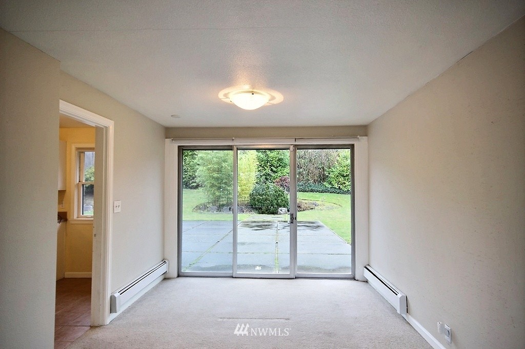 924 Sunset Way Bellevue, WA 98004 - Photo 6 of 17