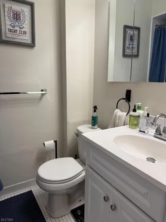 $3,500 | 132 Watchung Avenue, Unit 1, Montclair, NJ 07043