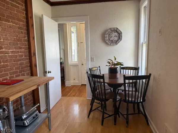 $3,500 | 132 Watchung Avenue, Unit 1, Montclair, NJ 07043