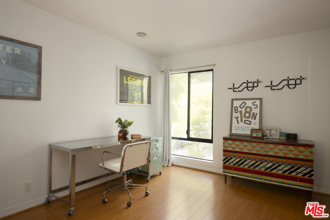950 North Kings Road, Unit 208 West Hollywood, CA 90069 - Photo 22 of 33