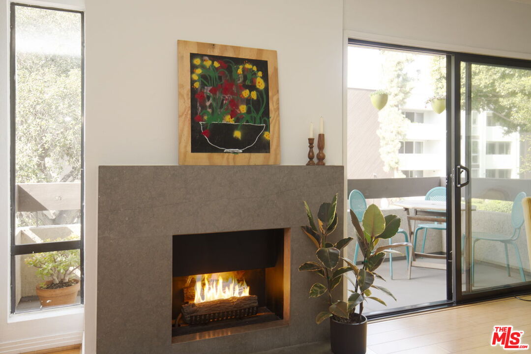 950 North Kings Road, Unit 208 West Hollywood, CA 90069 - Photo 10 of 33