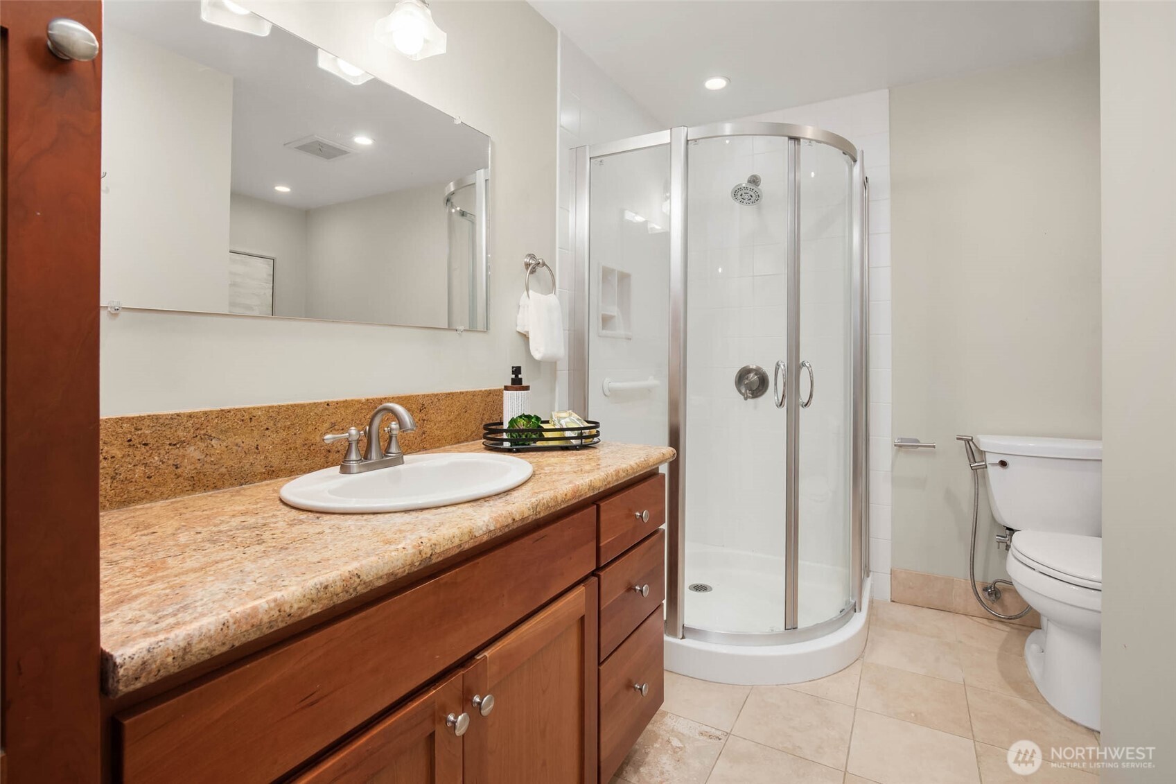 20 Cascade Key Bellevue, WA 98006 - Photo 25 of 39