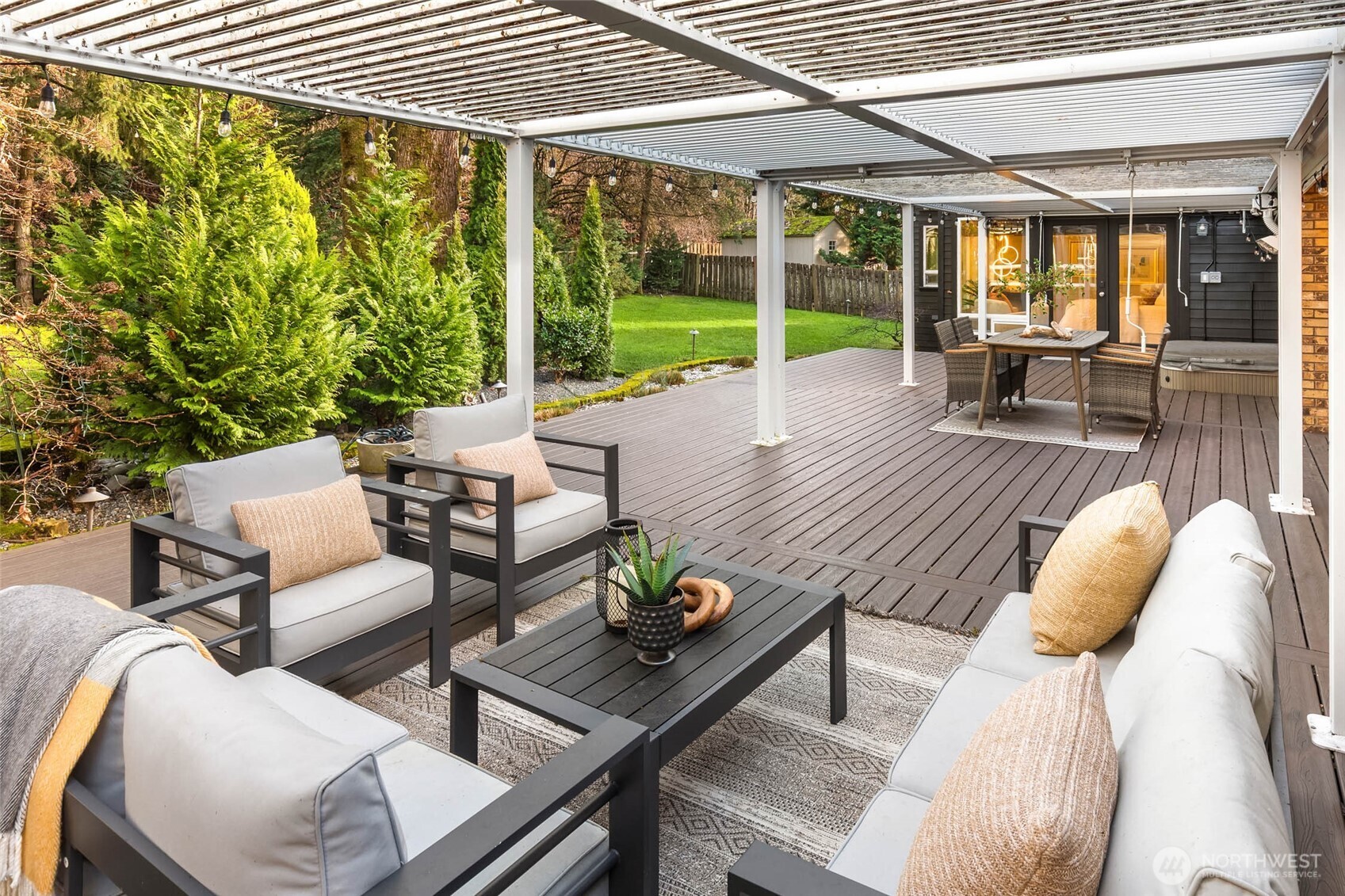 20 Cascade Key Bellevue, WA 98006 - Photo 35 of 39