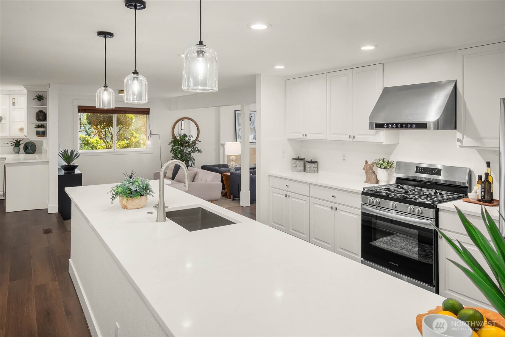 20 Cascade Key Bellevue, WA 98006 - Photo 9 of 39