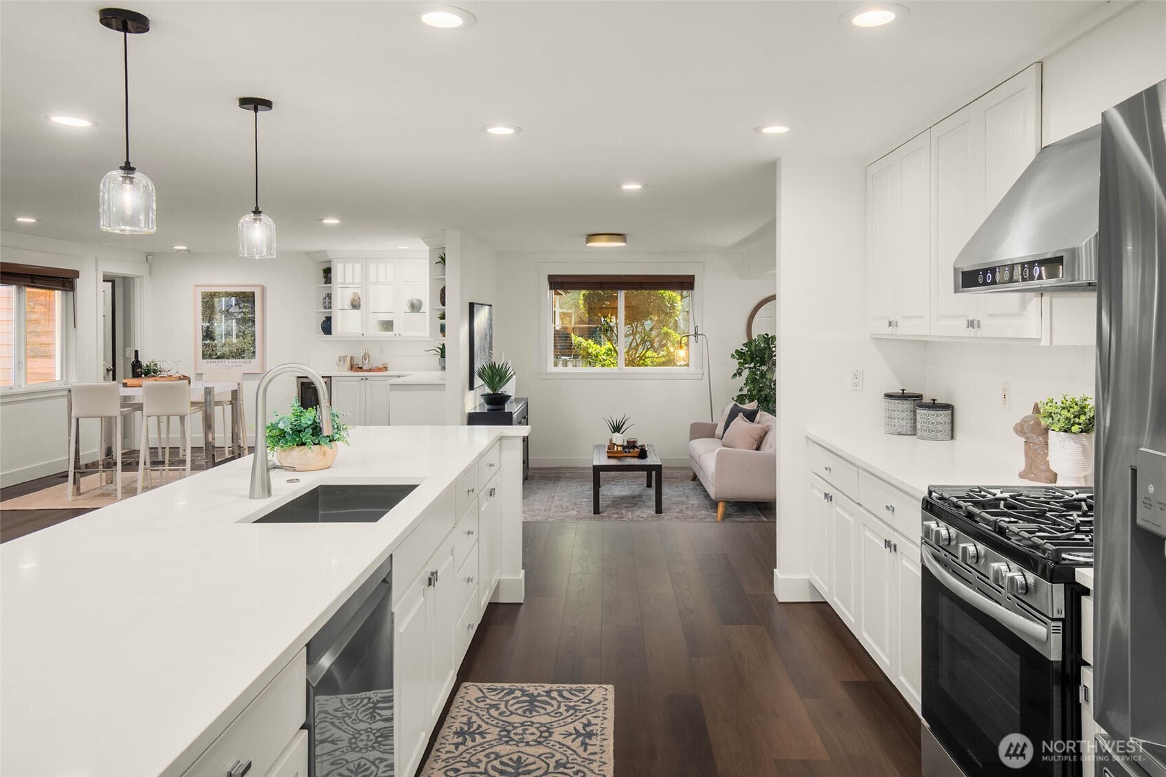 20 Cascade Key Bellevue, WA 98006 - Photo 10 of 39