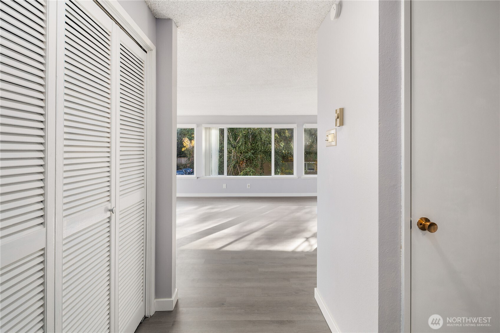 3600 25th Avenue West Seattle, WA 98199 - Photo 12 of 30 a view of wooden floor