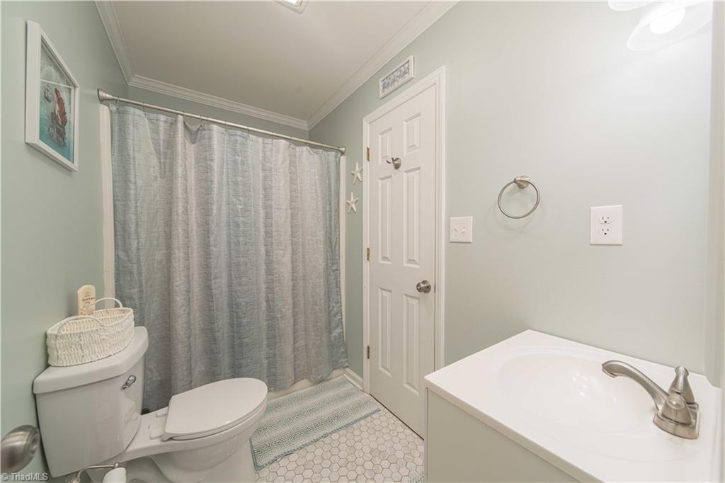 2186 Vienna Dozier Road Pfafftown, NC 27040 - Photo 22 of 24