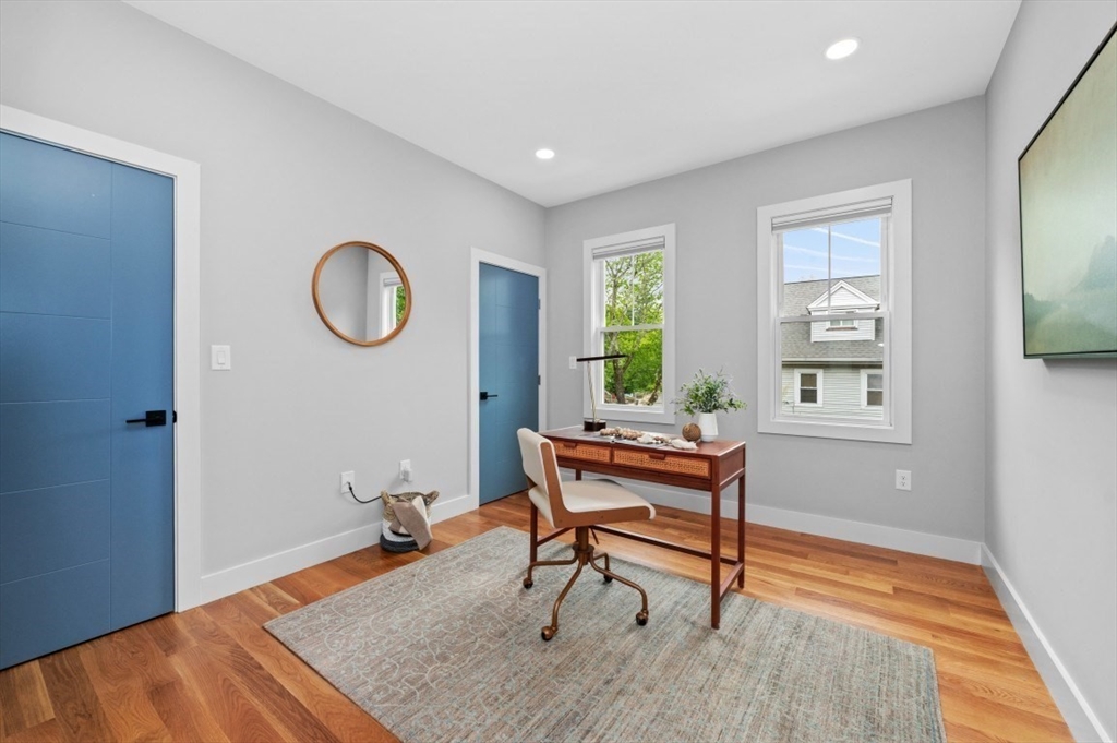 61 Paul Revere Road, Unit 2 Arlington, MA 02476 - Photo 10 of 33 Gallery Image 10