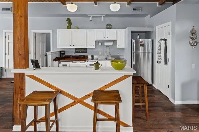 $205,000 | 436 East 3rd Street, Unit A, Alton, IL 62002