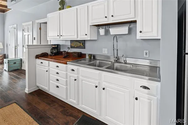 $205,000 | 436 East 3rd Street, Unit A, Alton, IL 62002